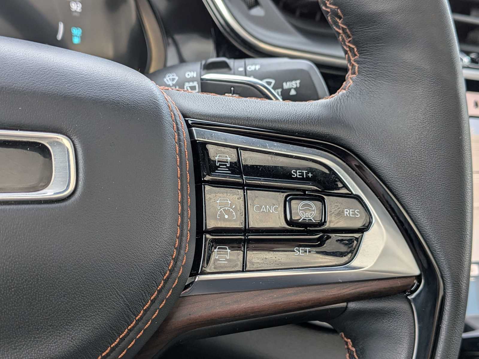 Thumbnail: 2023 Jeep Grand Cherokee - 27