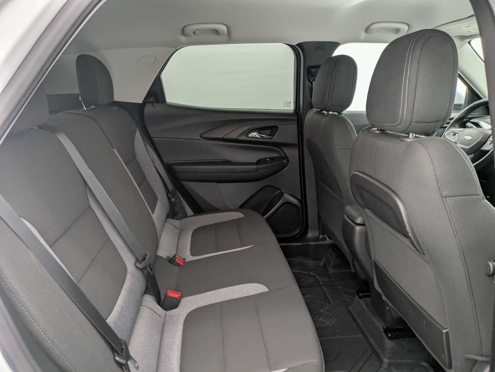 Thumbnail: 2025 Chevrolet TrailBlazer - 21