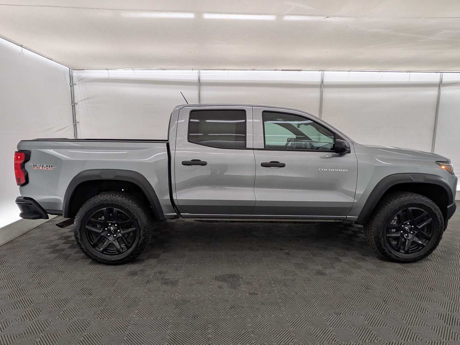 Thumbnail: 2024 Chevrolet Colorado - 7