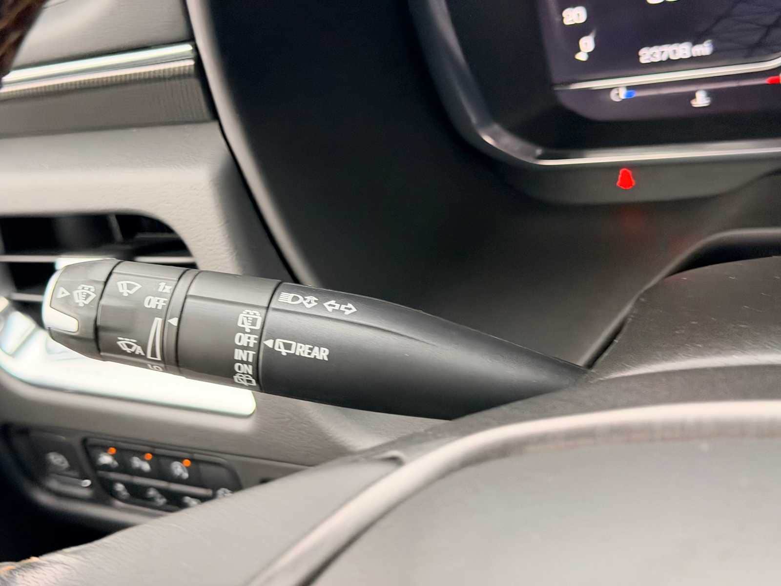 Thumbnail: 2022 GMC Yukon - 28