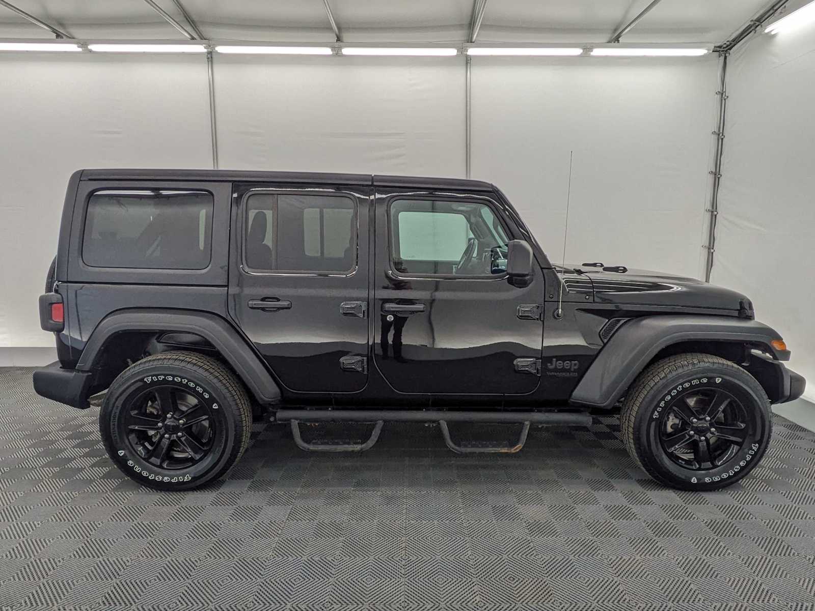 Thumbnail: 2022 Jeep Wrangler - 7