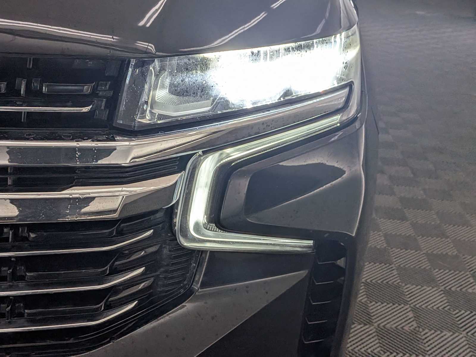 Thumbnail: 2023 Chevrolet Suburban - 10