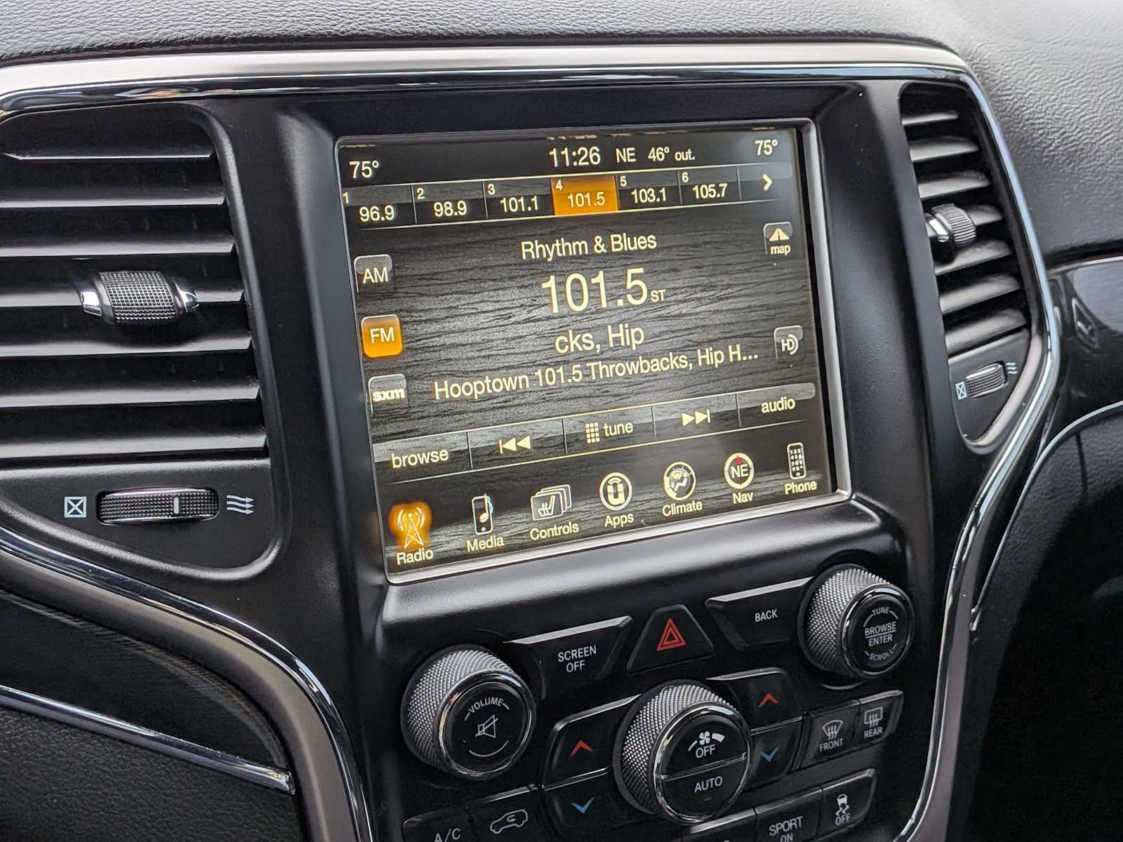 Thumbnail: 2017 Jeep Grand Cherokee - 33