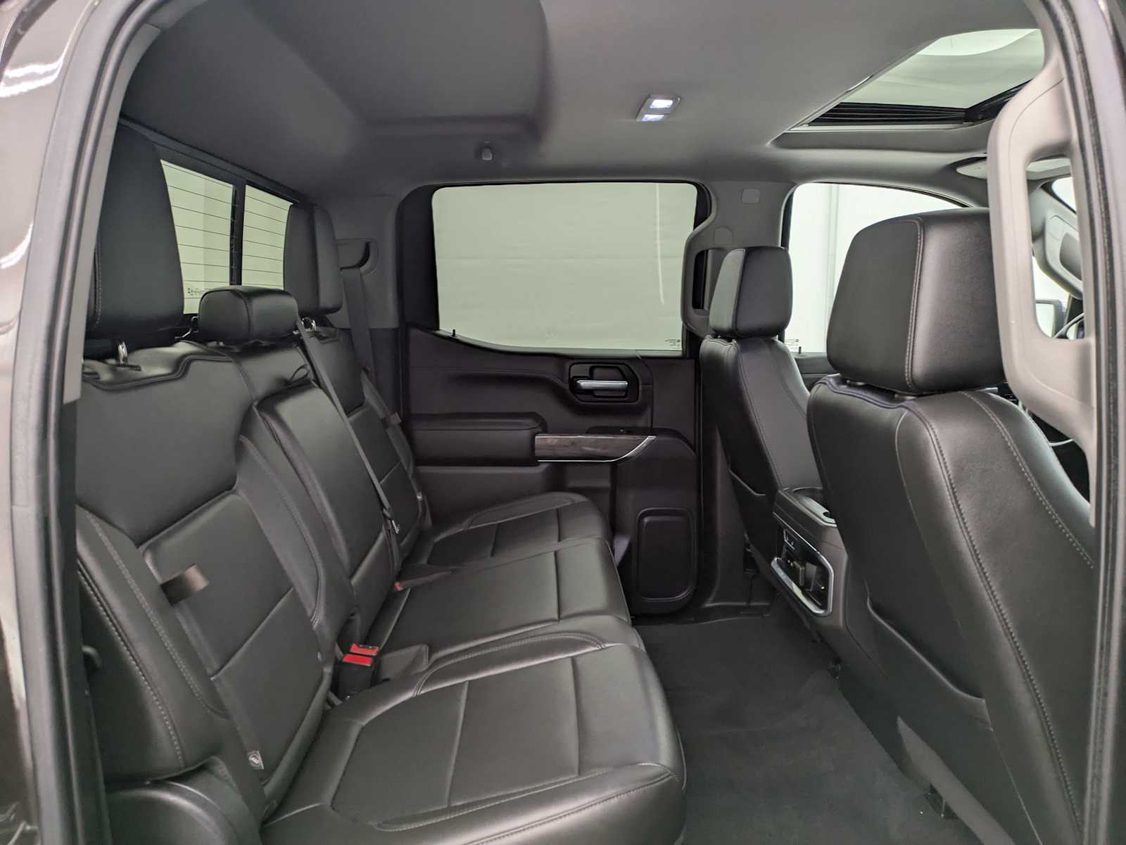 Thumbnail: 2020 Chevrolet Silverado 1500 - 22