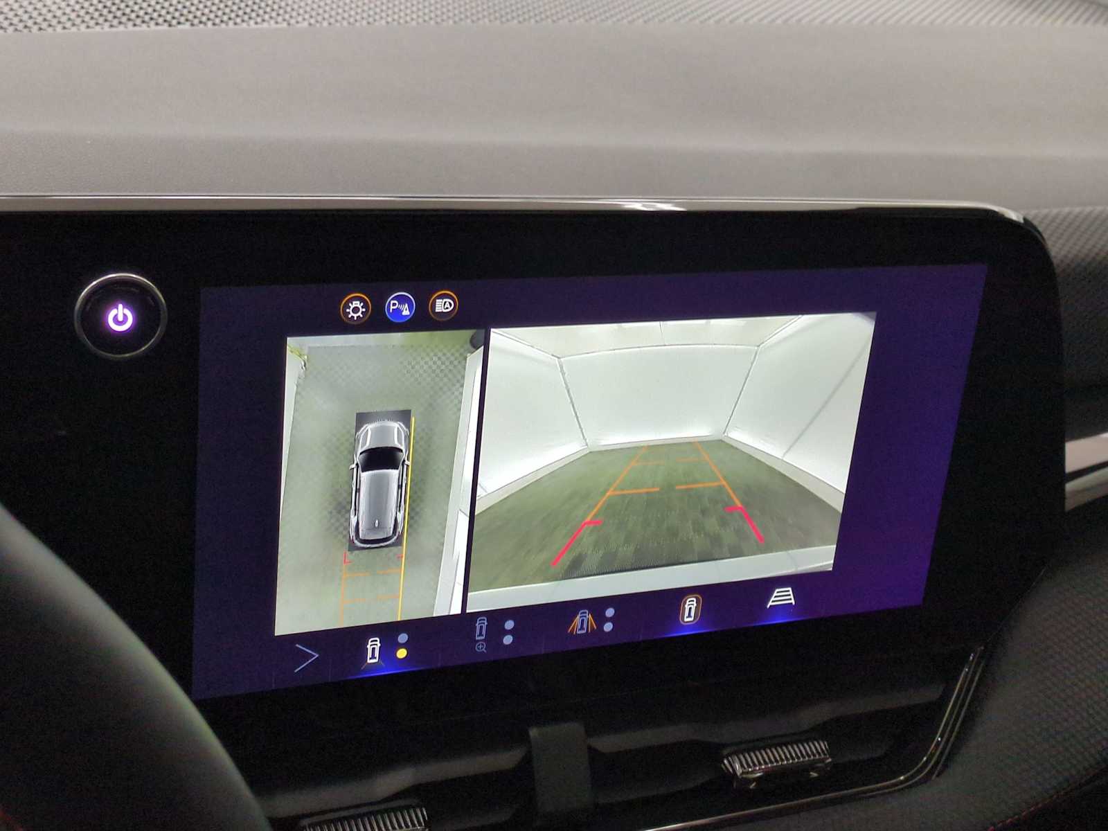 Thumbnail: 2025 Chevrolet Equinox - 25