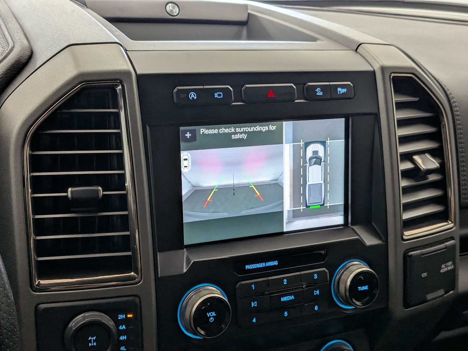 Thumbnail: 2019 Ford F-150 - 30