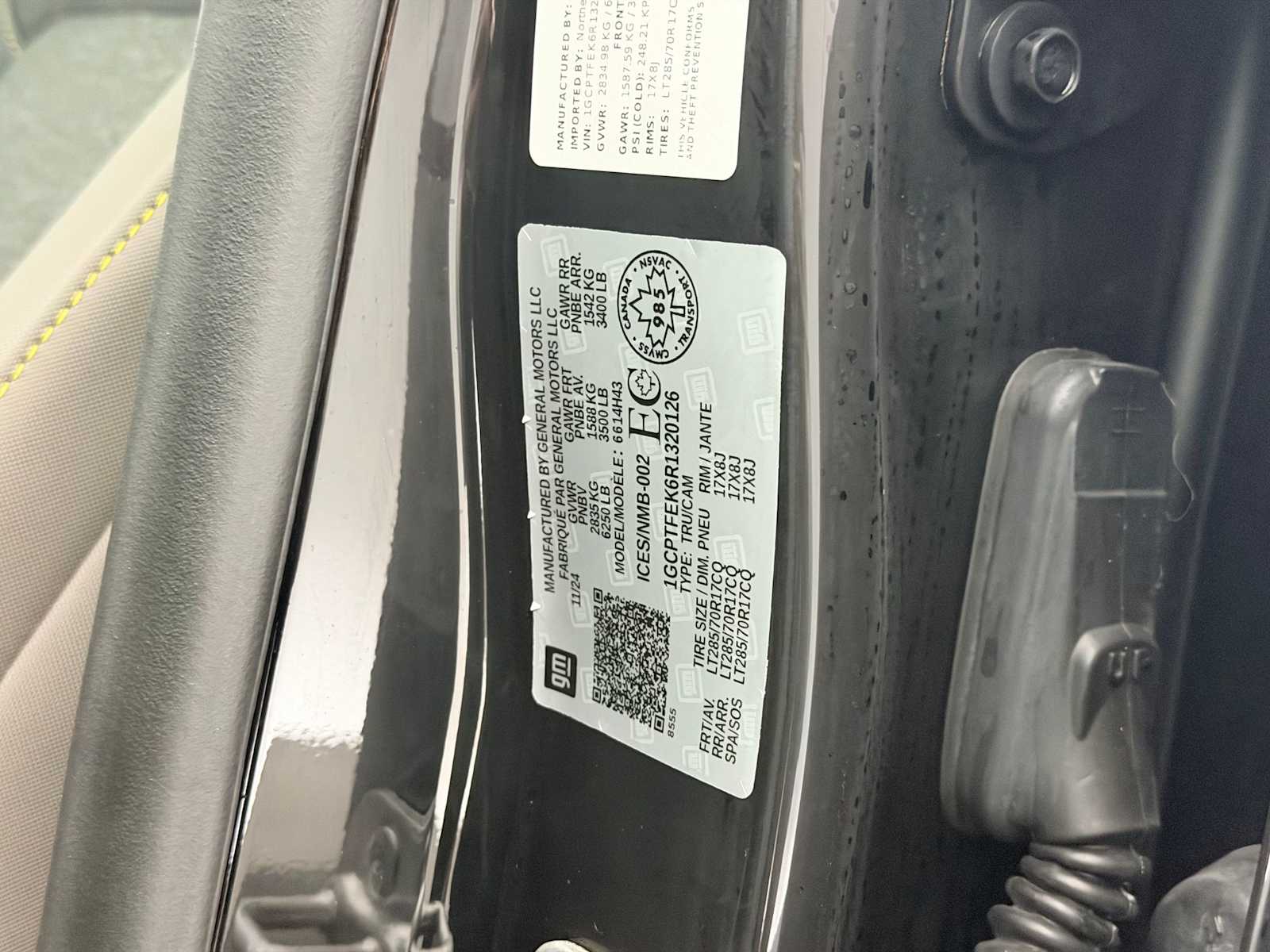 Thumbnail: 2024 Chevrolet Colorado - 34