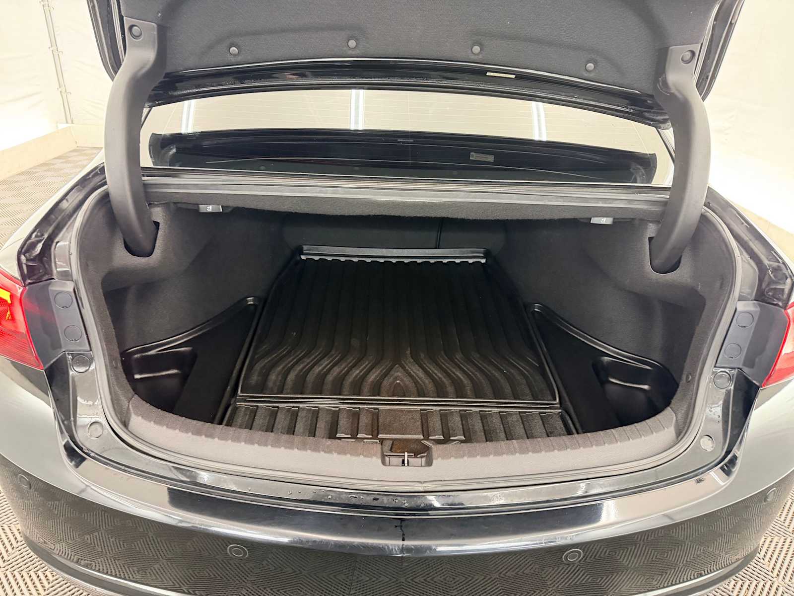 Thumbnail: 2015 Acura TLX - 31