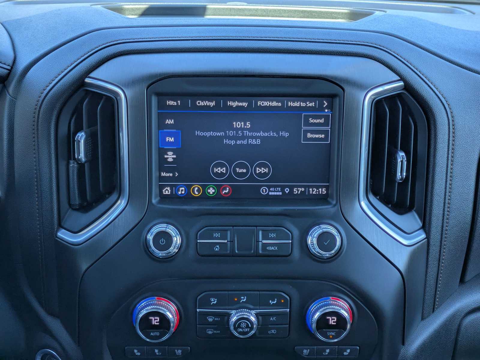 Thumbnail: 2022 GMC Sierra 3500 - 25