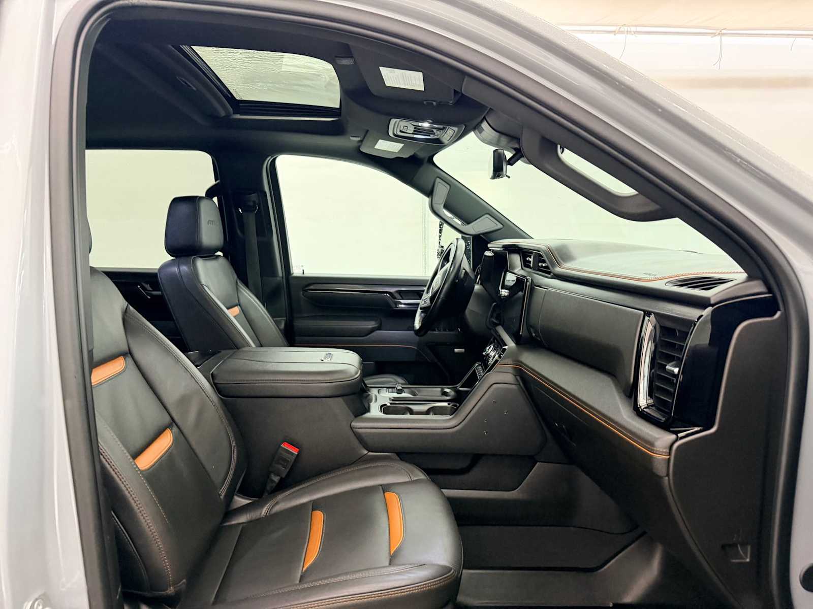 Thumbnail: 2025 GMC Sierra 3500 - 25