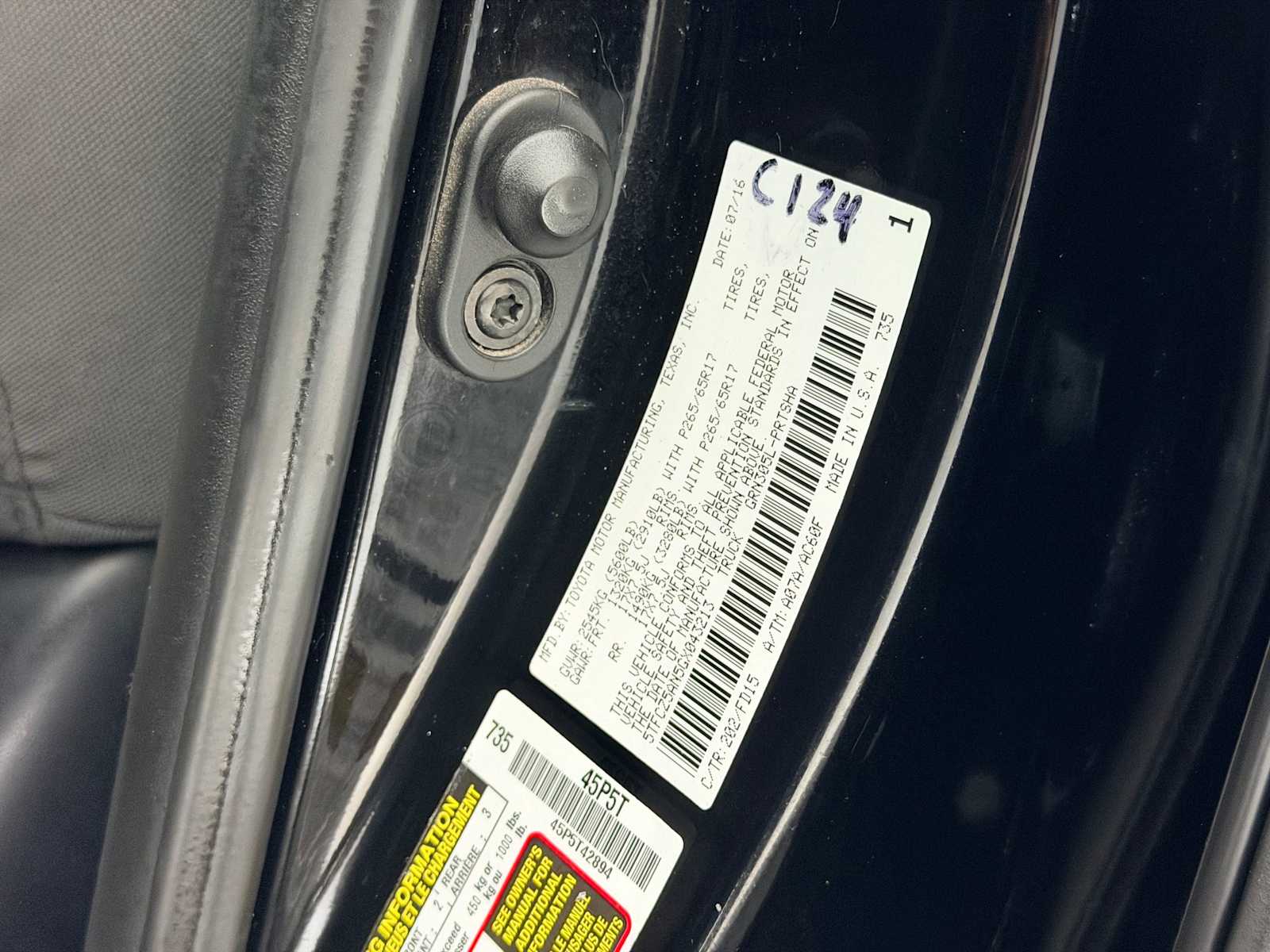 Thumbnail: 2016 Toyota Tacoma - 34