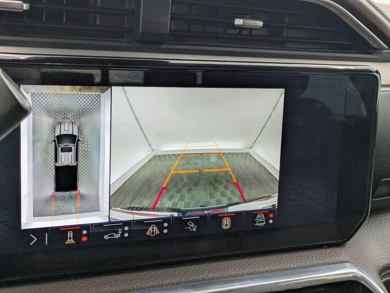 Thumbnail: 2025 GMC Sierra 2500 - 30