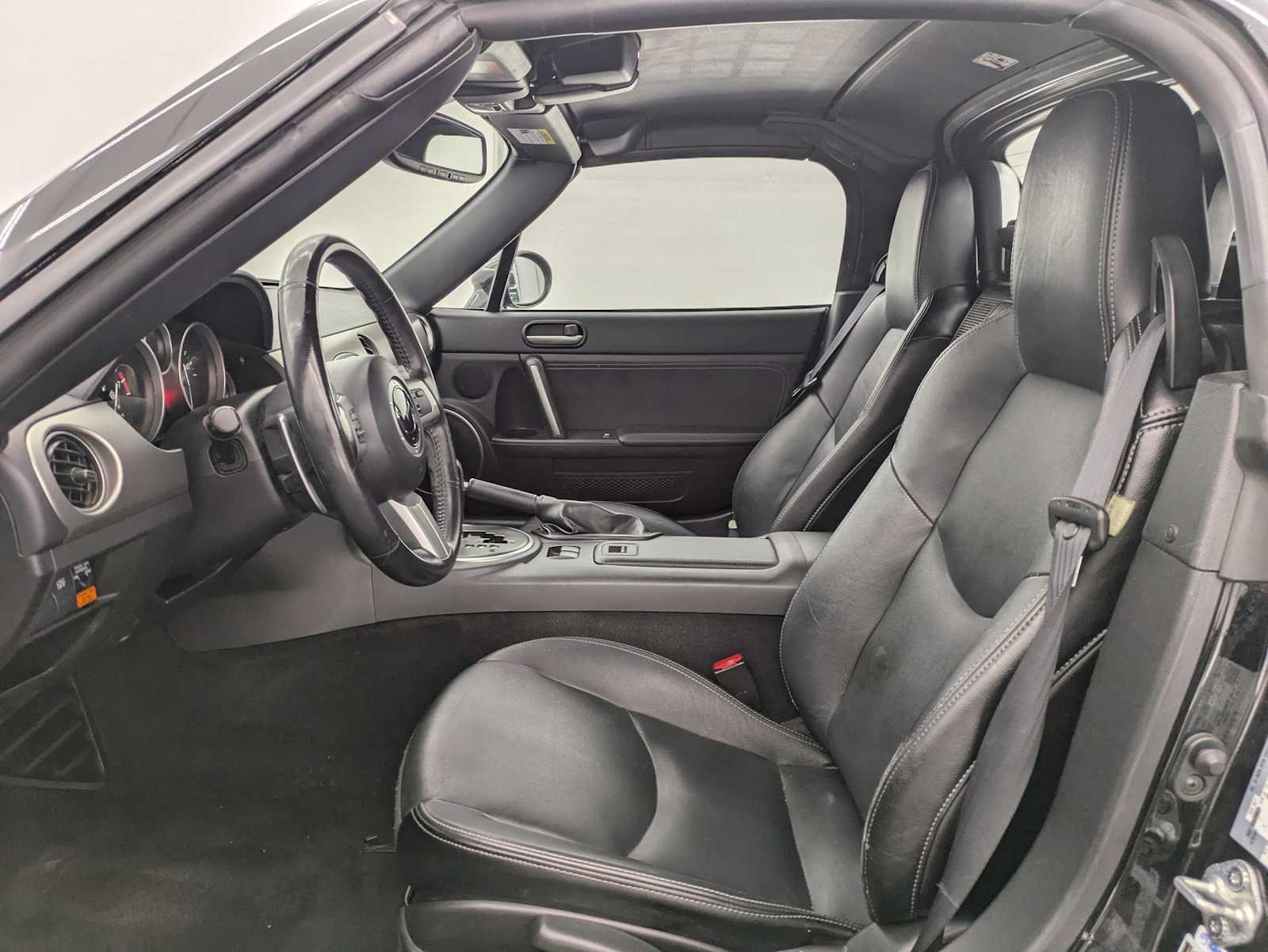 Thumbnail: 2011 Mazda MX-5 Miata - 14