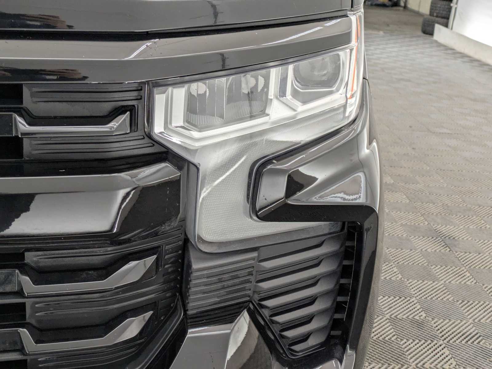 Thumbnail: 2024 Chevrolet Silverado 1500 - 9