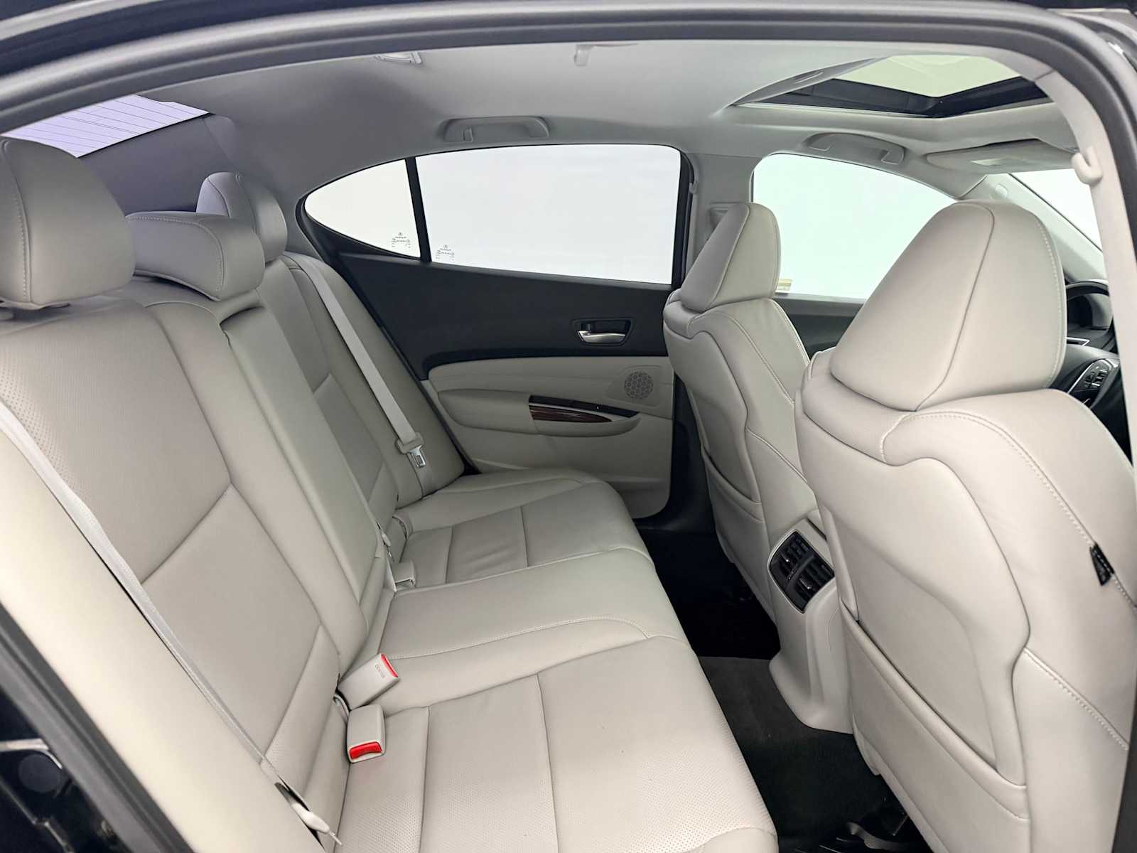 Thumbnail: 2015 Acura TLX - 21