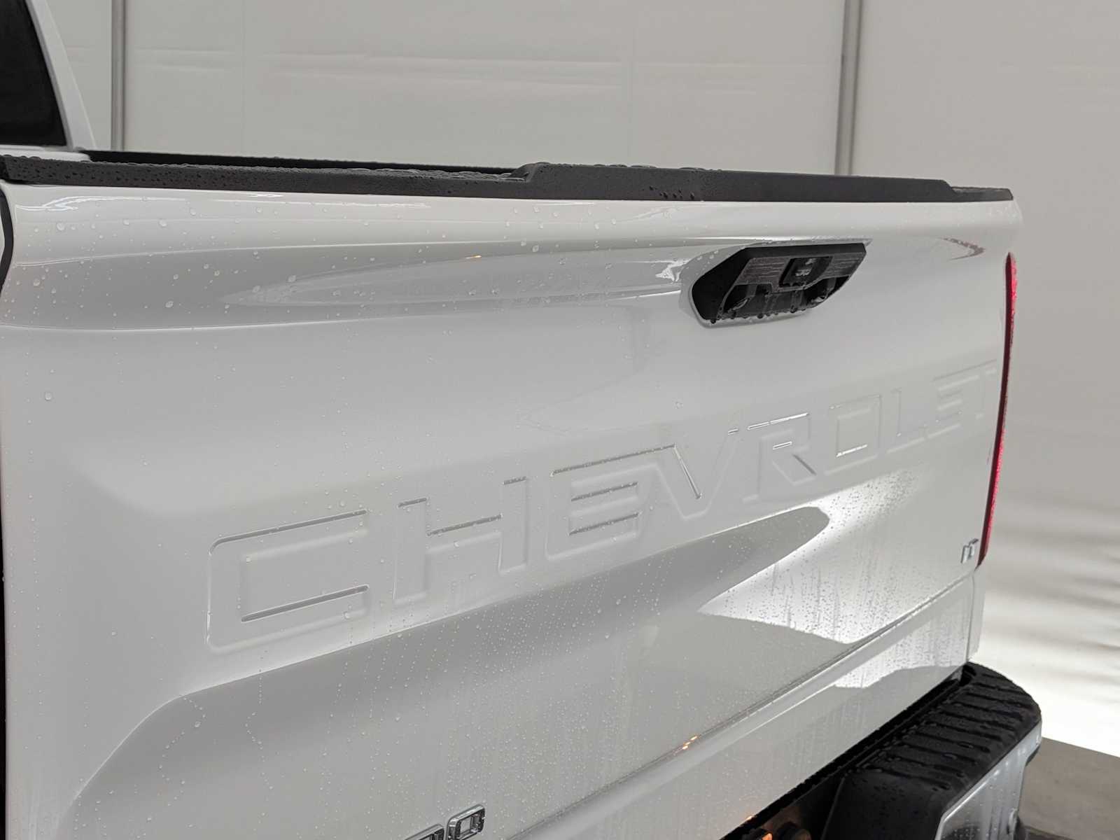 Thumbnail: 2026 Chevrolet Silverado 1500 - 14