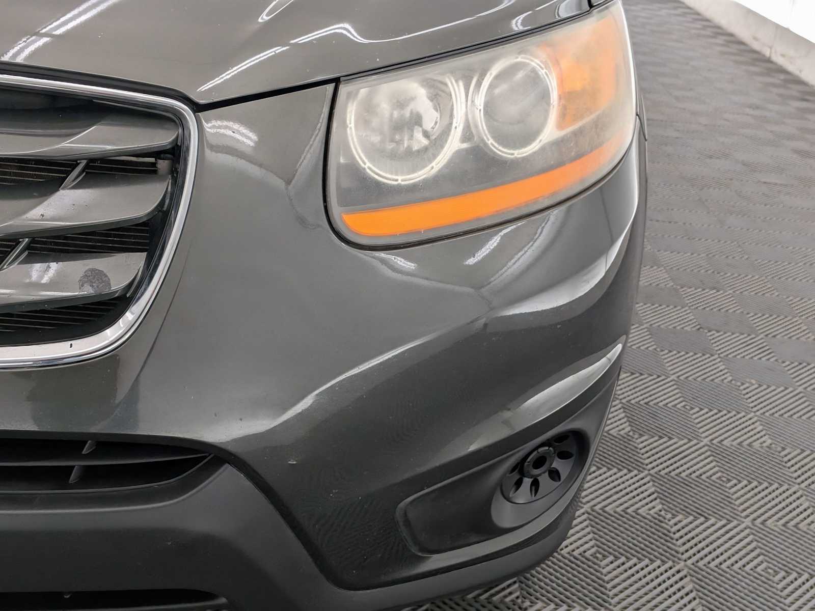 Thumbnail: 2011 Hyundai Santa Fe - 10