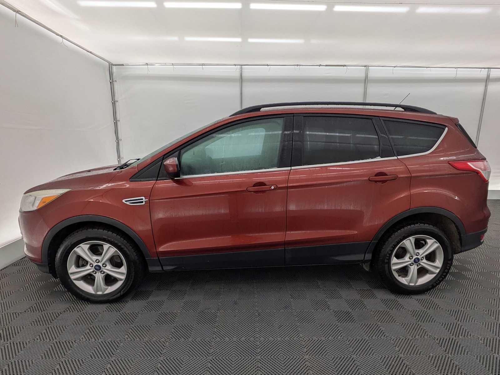 Thumbnail: 2014 Ford Escape - 3