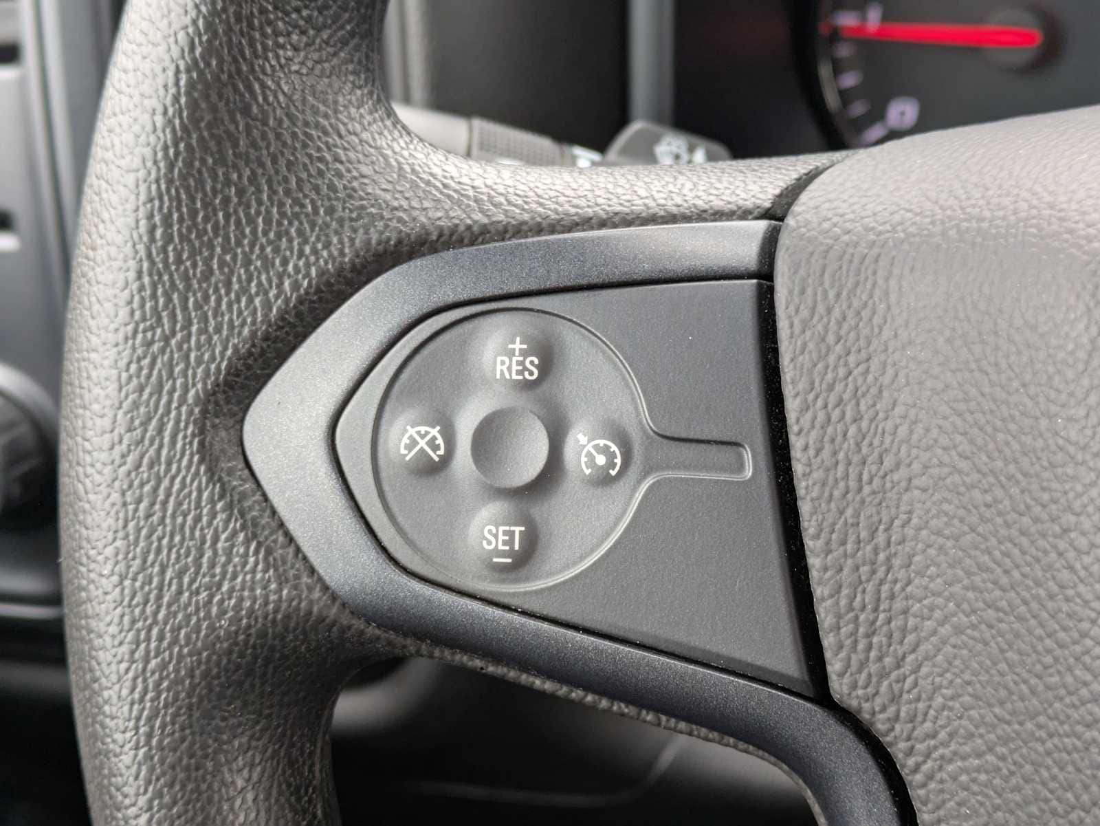 Thumbnail: 2017 Chevrolet Silverado 1500 - 24