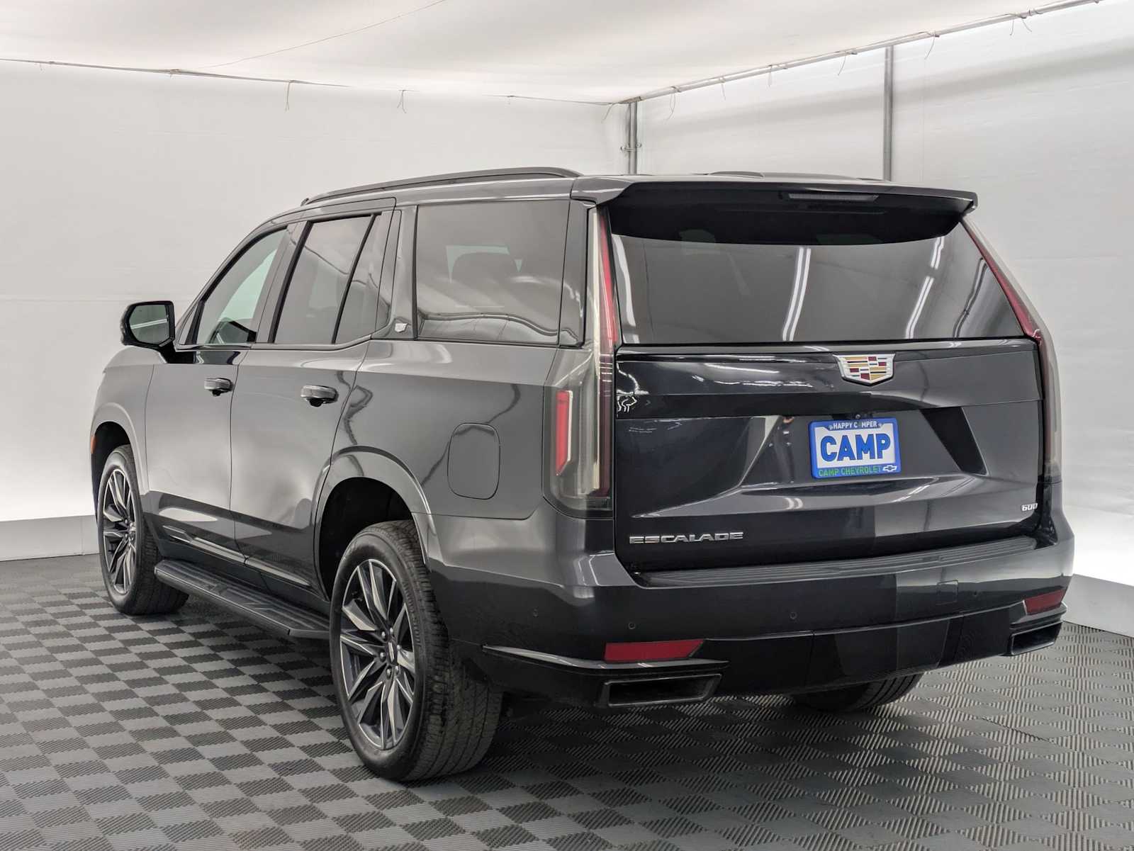 Thumbnail: 2023 Cadillac Escalade - 4