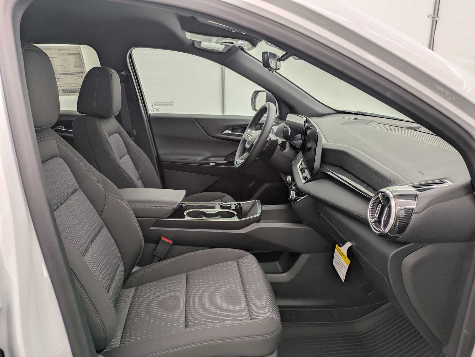 Thumbnail: 2026 Chevrolet Equinox - 21