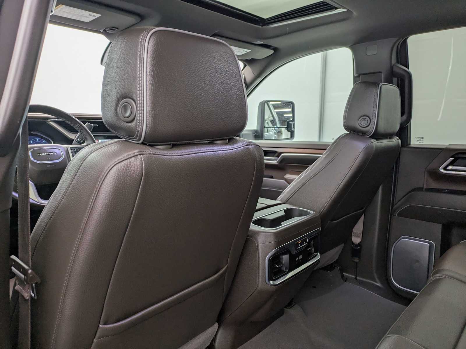 Thumbnail: 2025 GMC Sierra 2500 - 20