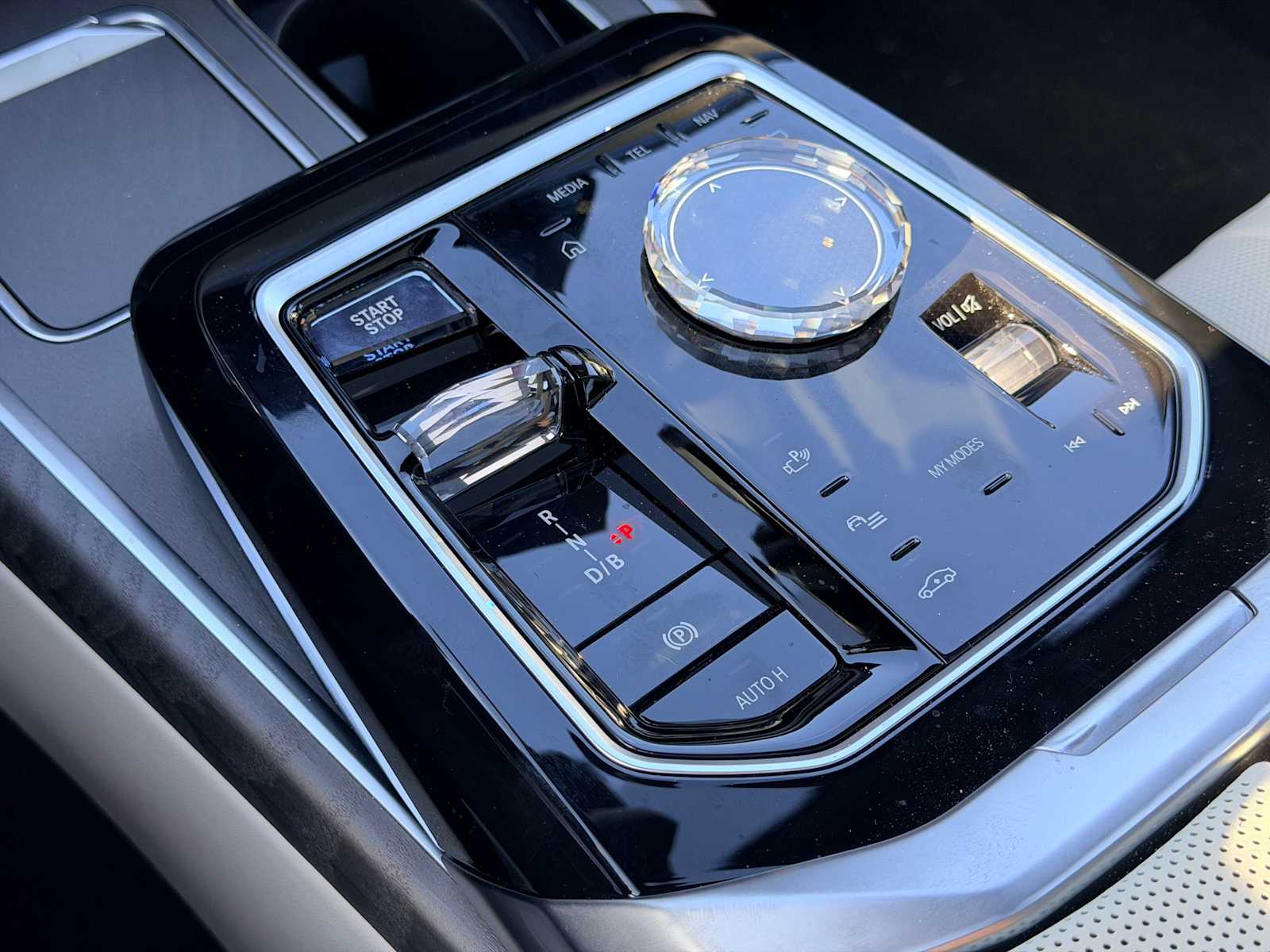 Thumbnail: 2024 BMW i7 - 32