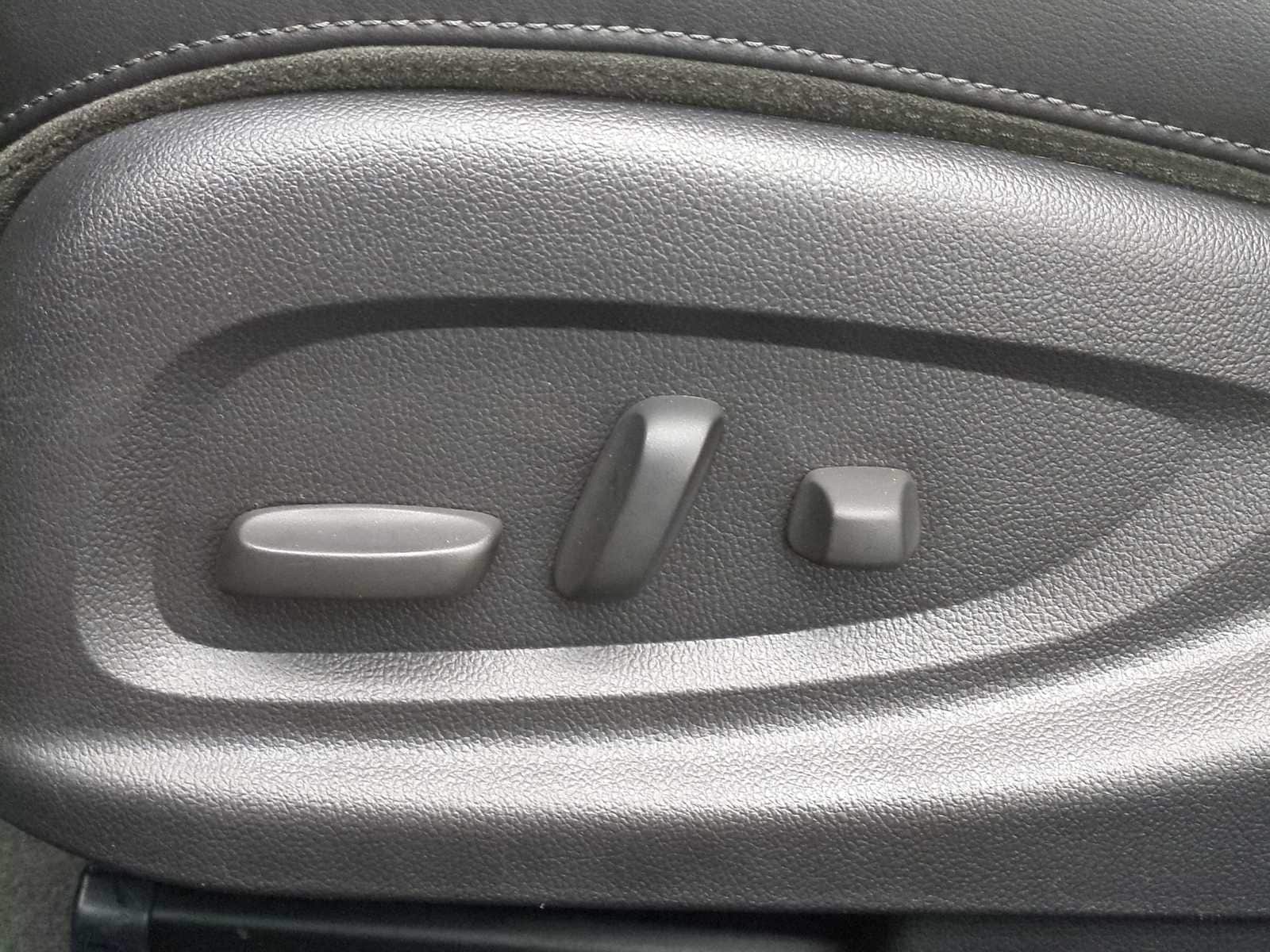 Thumbnail: 2017 Chevrolet  - 16