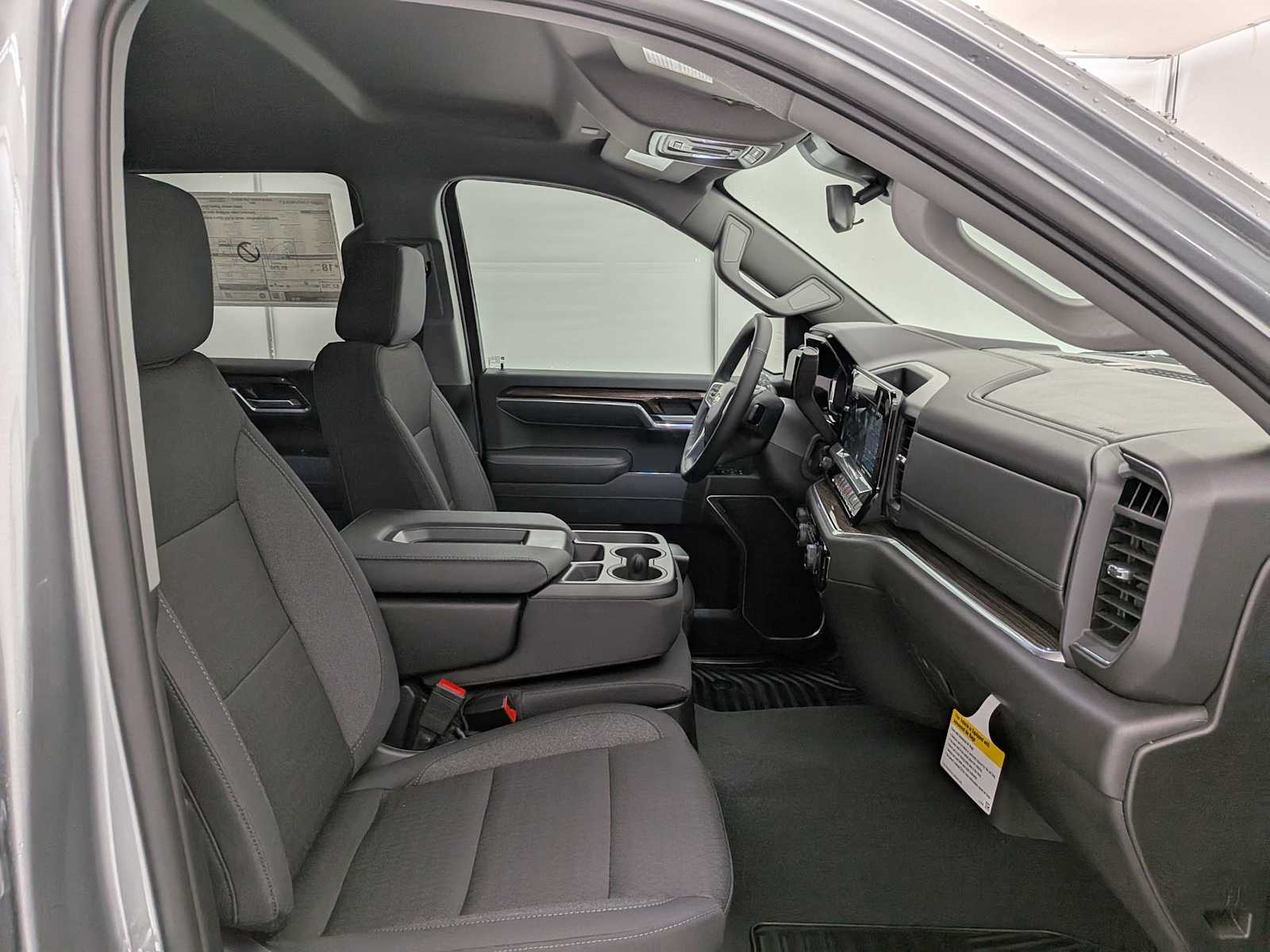 Thumbnail: 2026 Chevrolet Silverado 1500 - 25