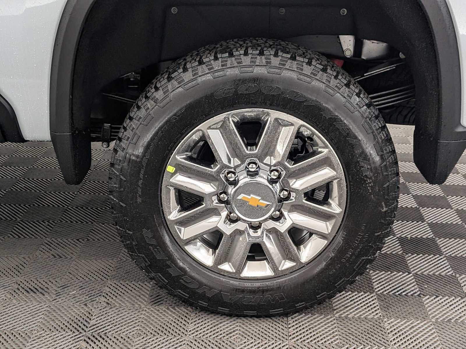 Thumbnail: 2026 Chevrolet Silverado 2500 - 16