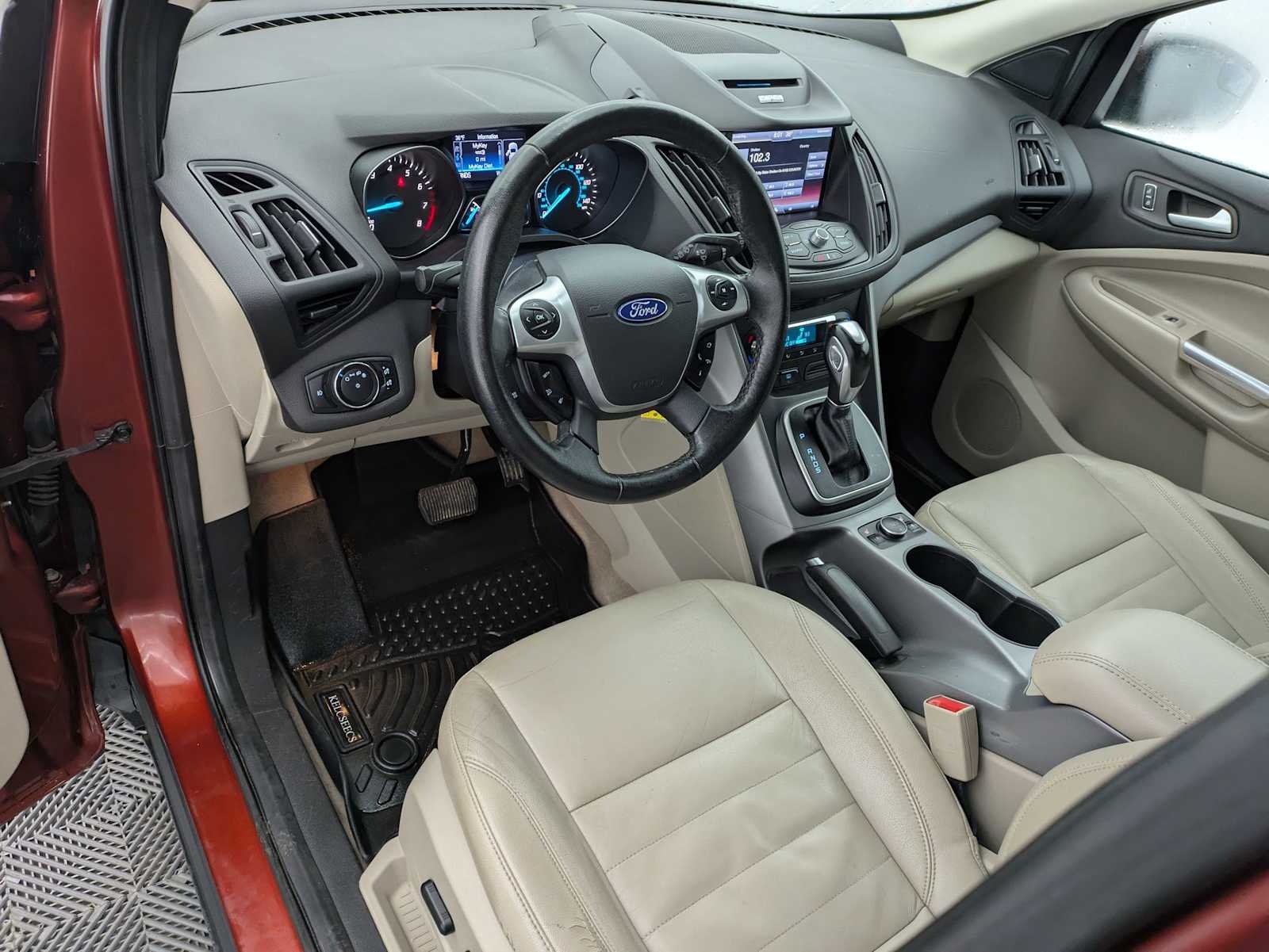 Thumbnail: 2014 Ford Escape - 2