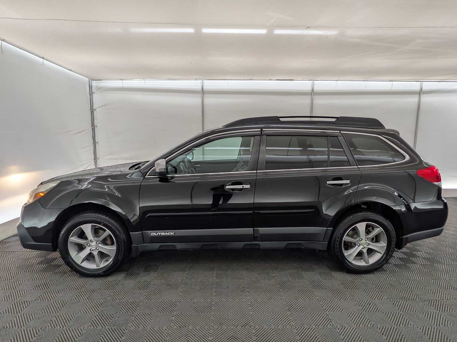 Thumbnail: 2013 Subaru Outback - 3