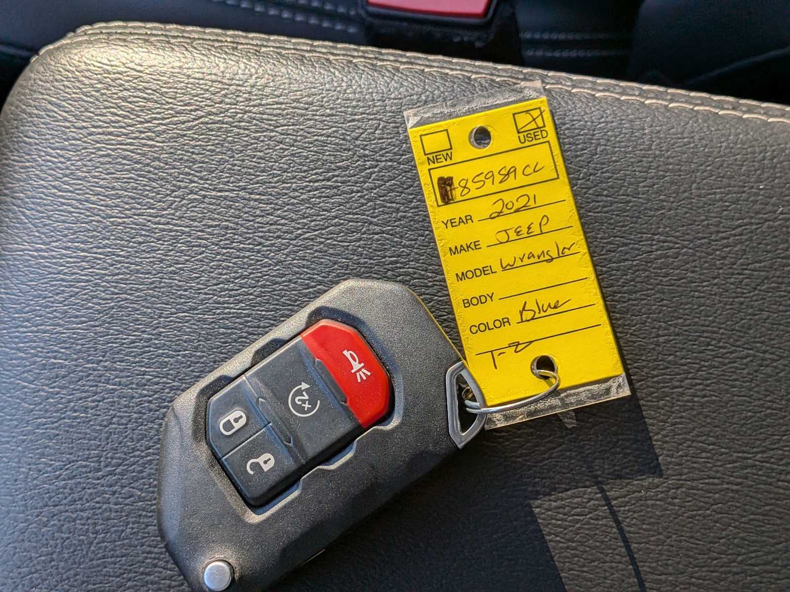 Thumbnail: 2021 Jeep Wrangler - 35