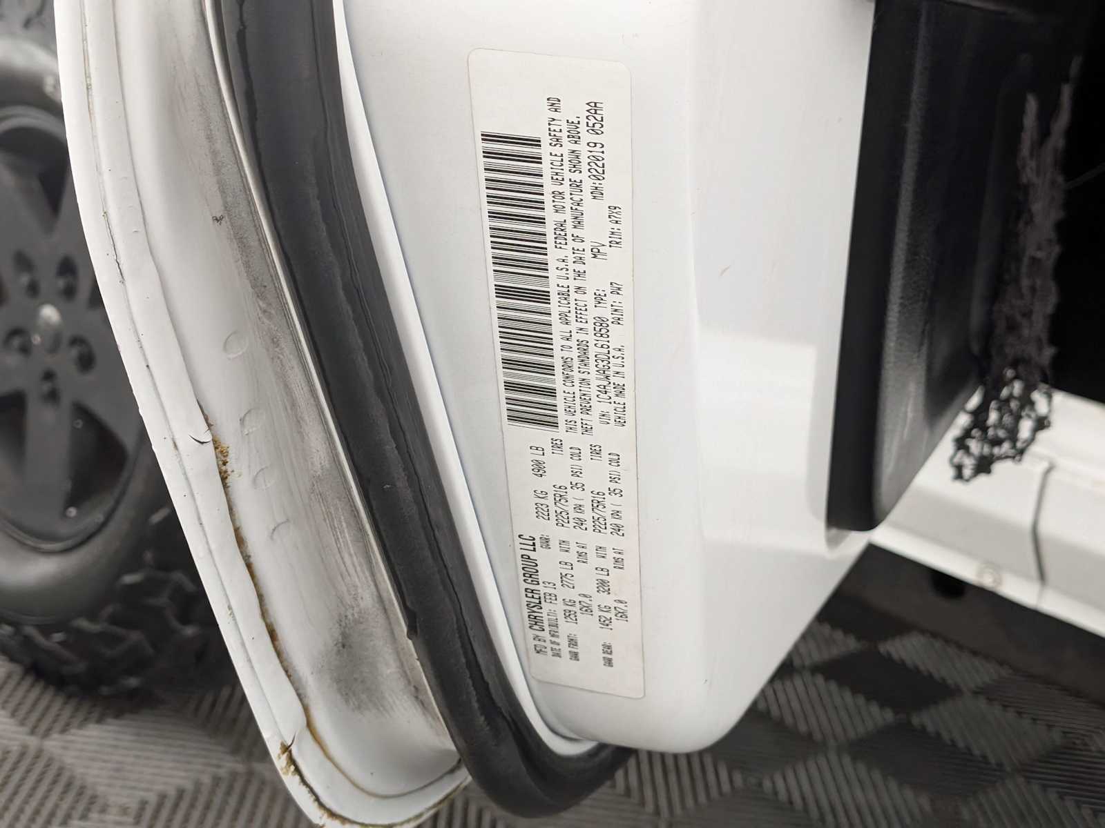 Thumbnail: 2013 Jeep Wrangler - 31