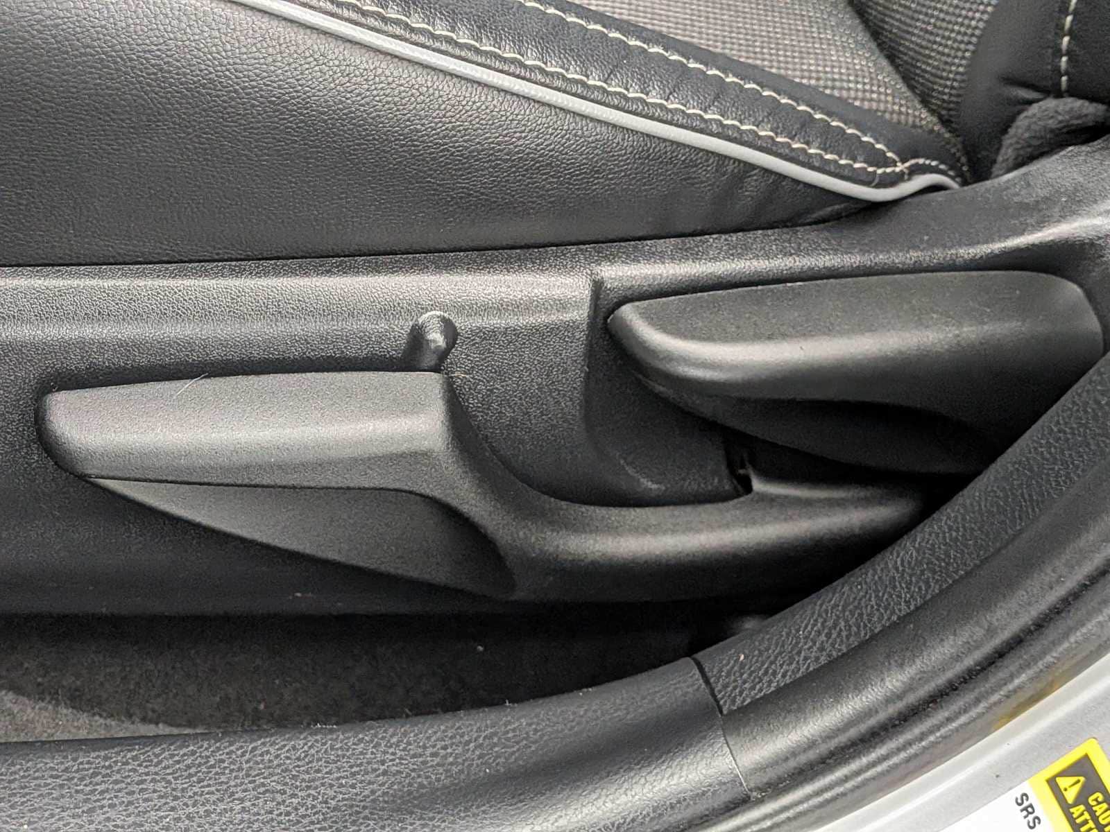 Thumbnail: 2016 Toyota Corolla - 18