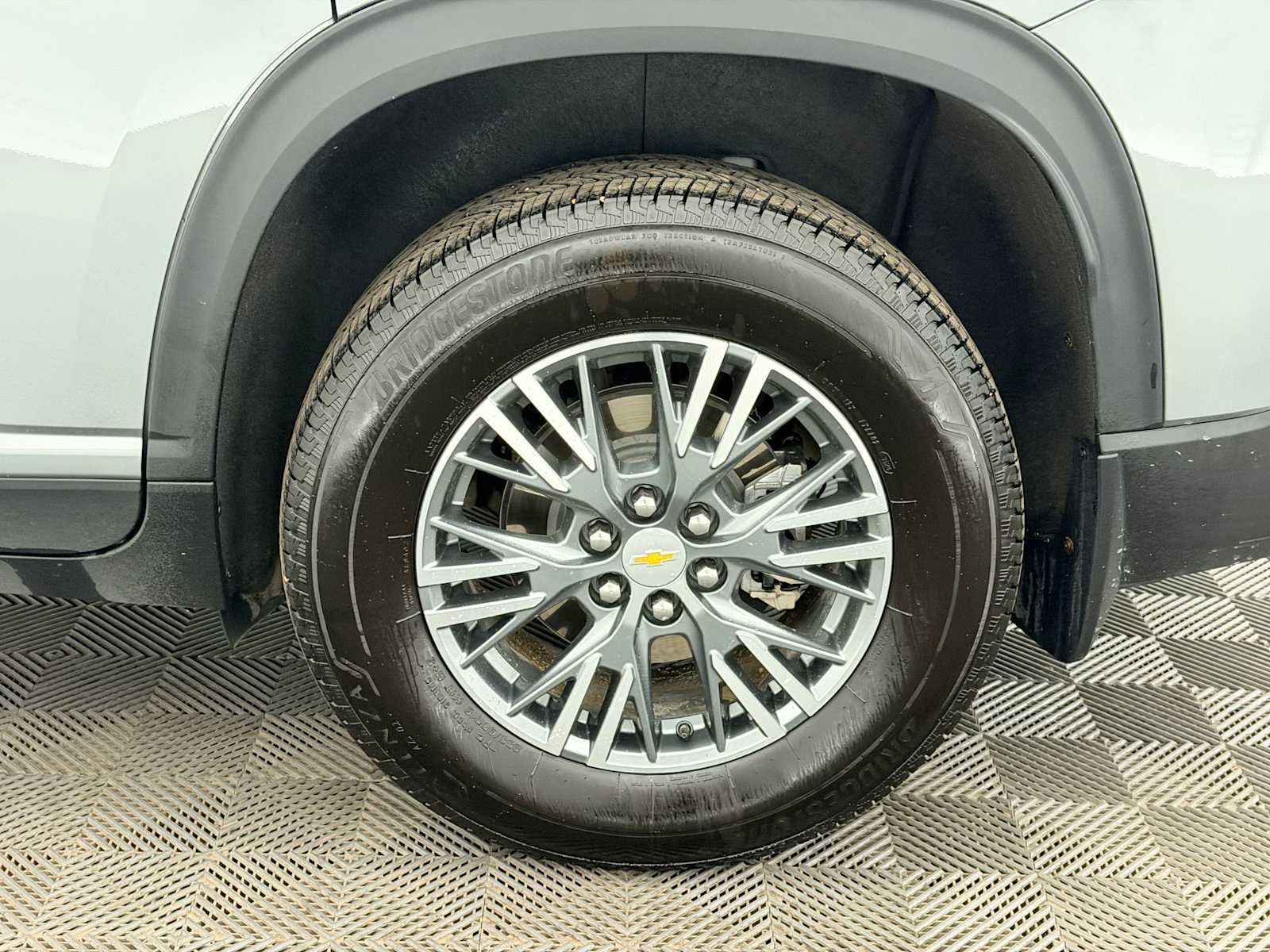 Thumbnail: 2025 Chevrolet Traverse - 13