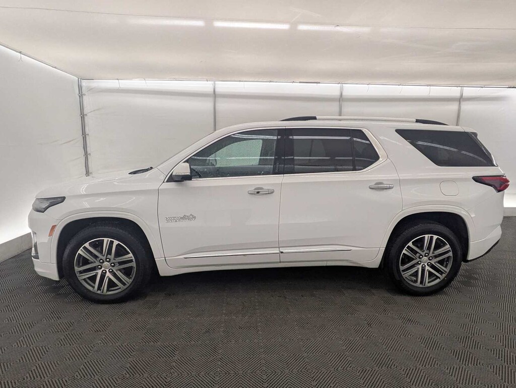 Used 2023 Chevrolet Traverse High Country SUV