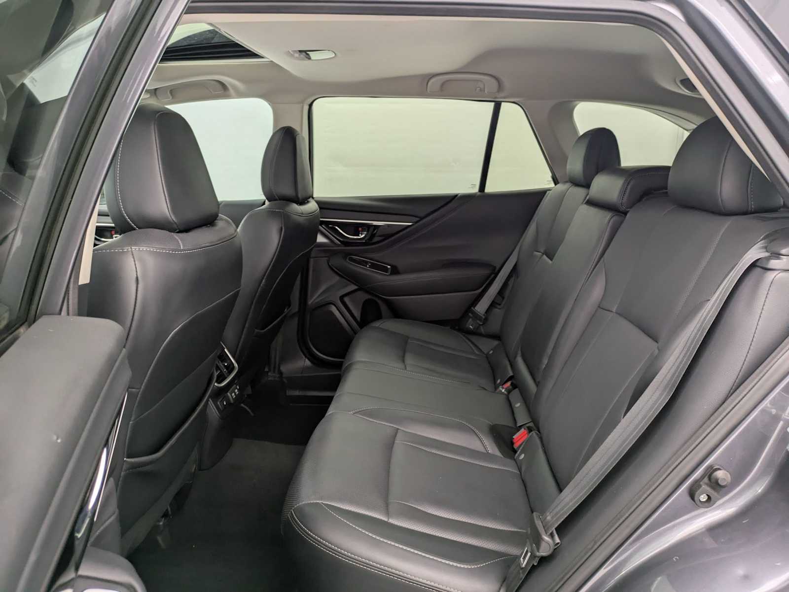 Thumbnail: 2022 Subaru Outback - 21