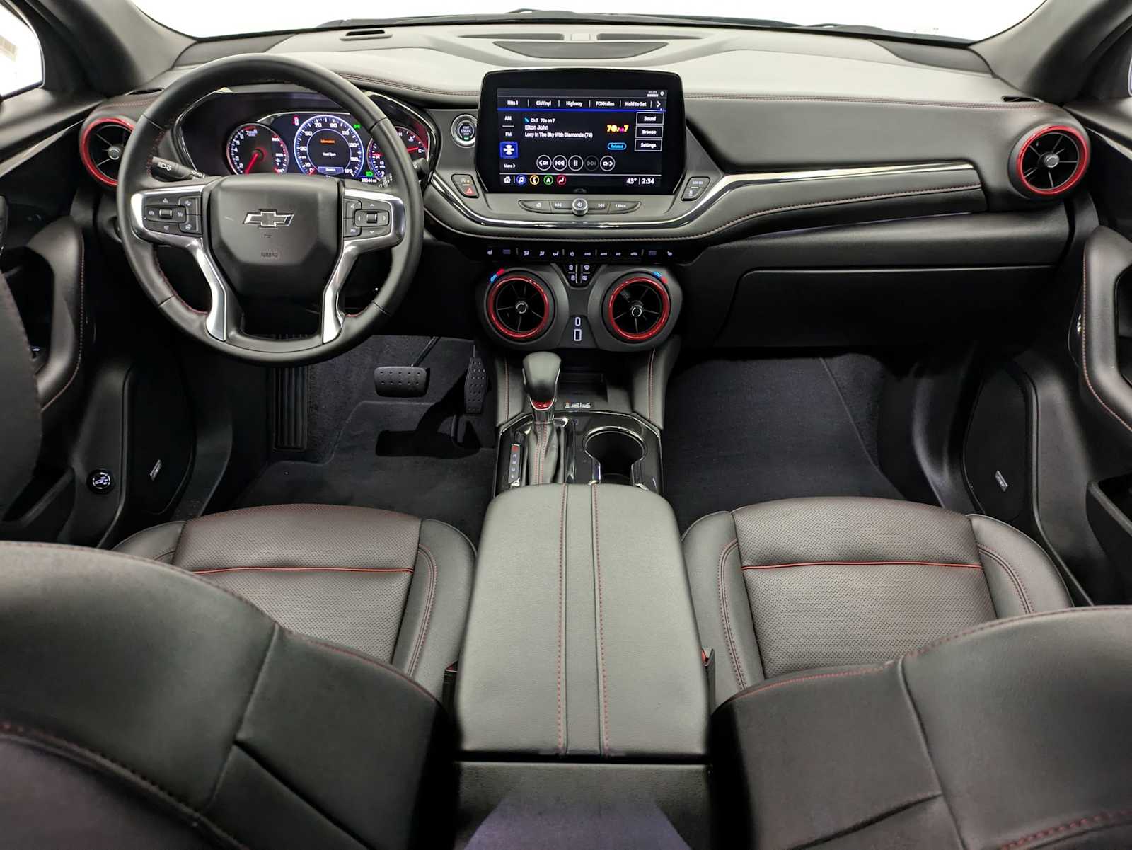 Thumbnail: 2025 Chevrolet Blazer - 16