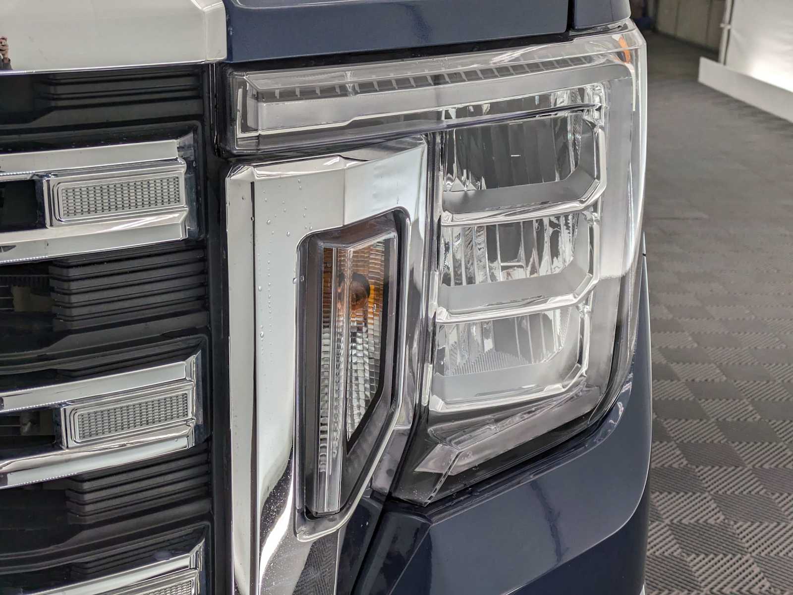 Thumbnail: 2023 GMC Sierra 3500 - 10