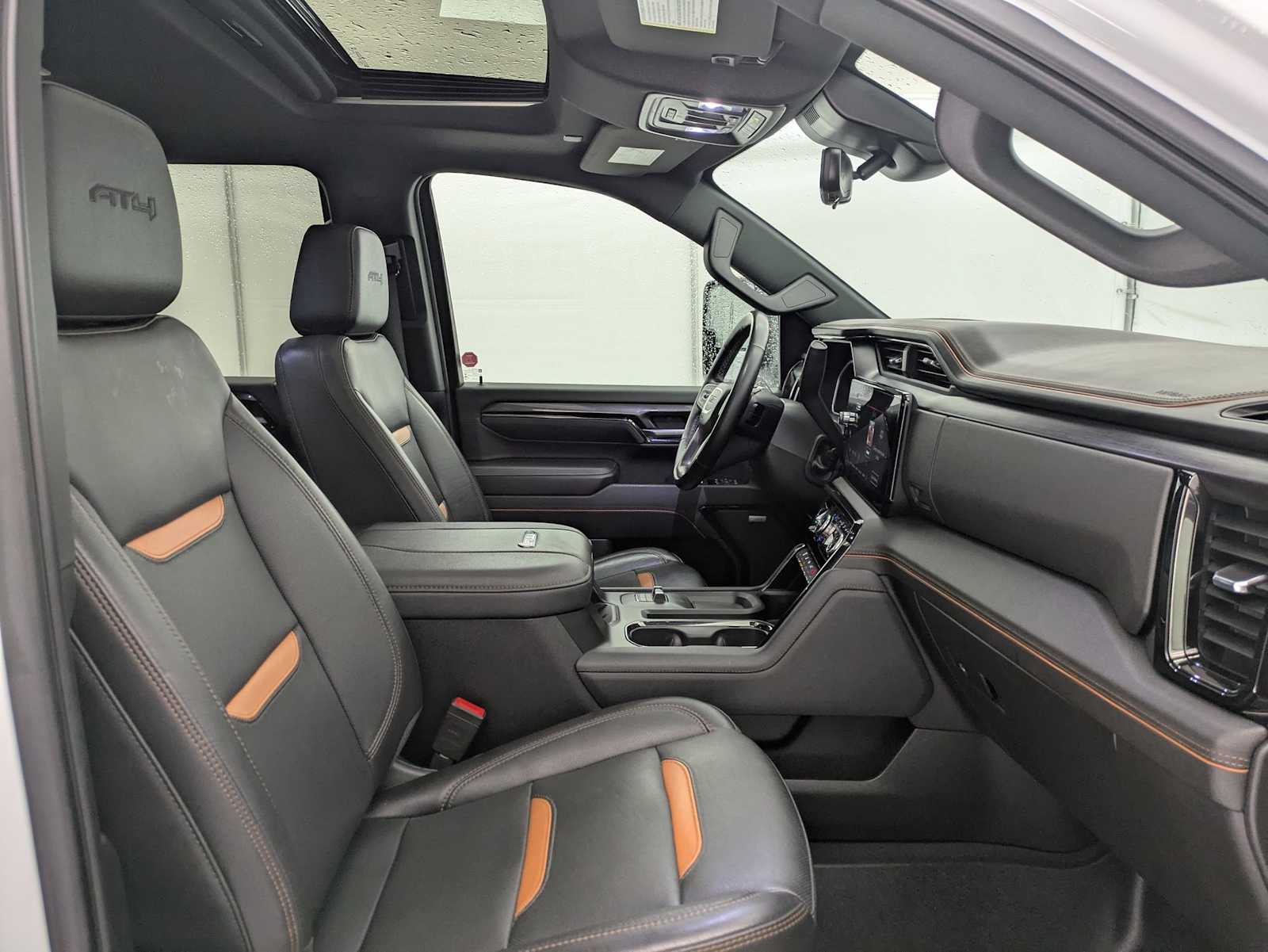 Thumbnail: 2024 GMC Sierra 3500 - 24