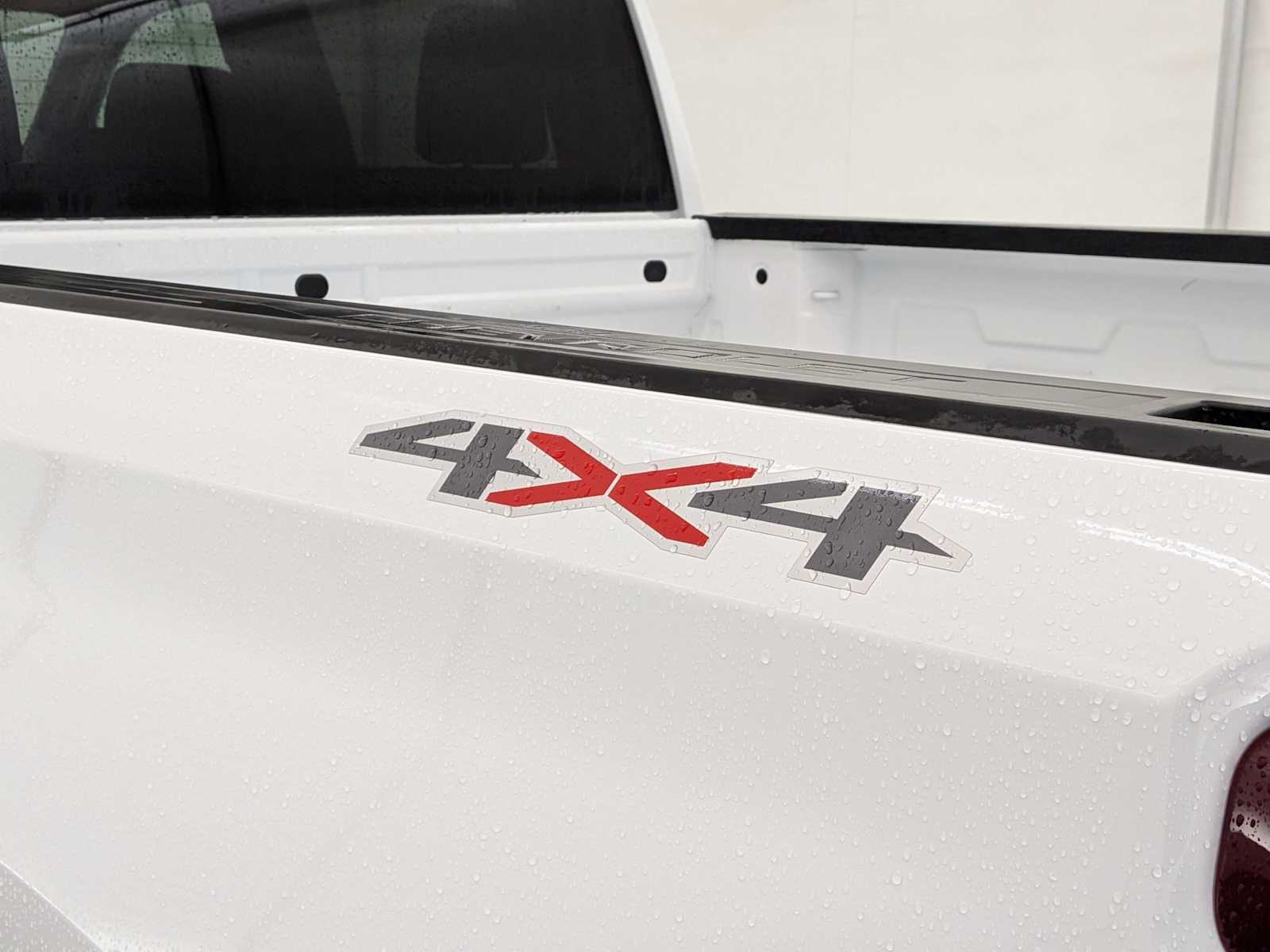 Thumbnail: 2025 Chevrolet Silverado 1500 - 13