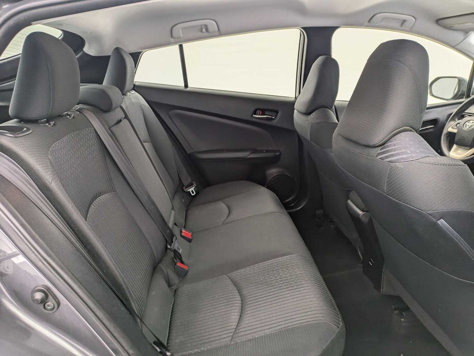 Thumbnail: 2018 Toyota Prius - 21