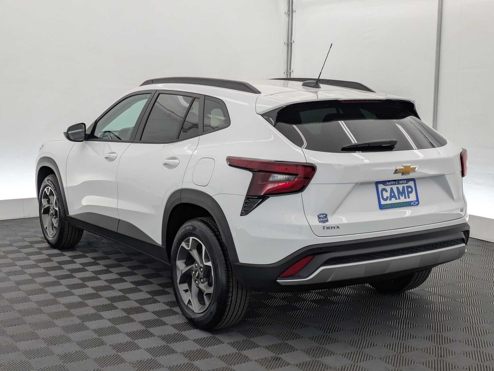 Thumbnail: 2026 Chevrolet Trax - 4
