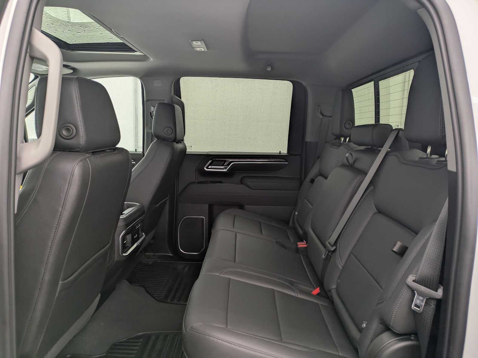 Thumbnail: 2026 Chevrolet Silverado 2500 - 24