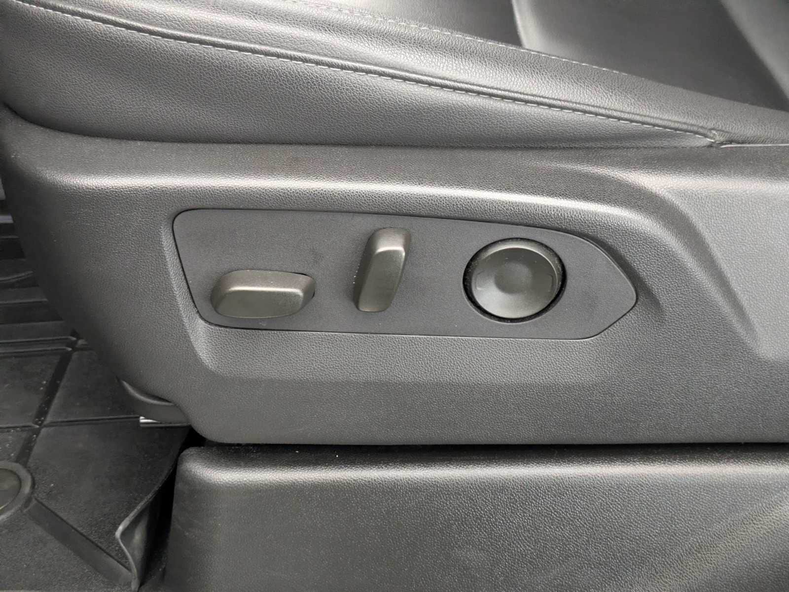 Thumbnail: 2024 Chevrolet Suburban - 16