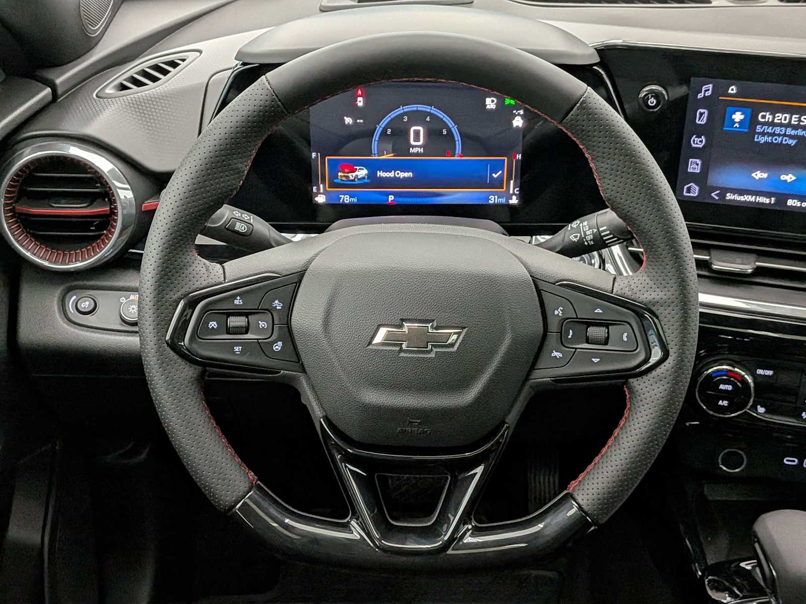 Thumbnail: 2025 Chevrolet Trax - 23