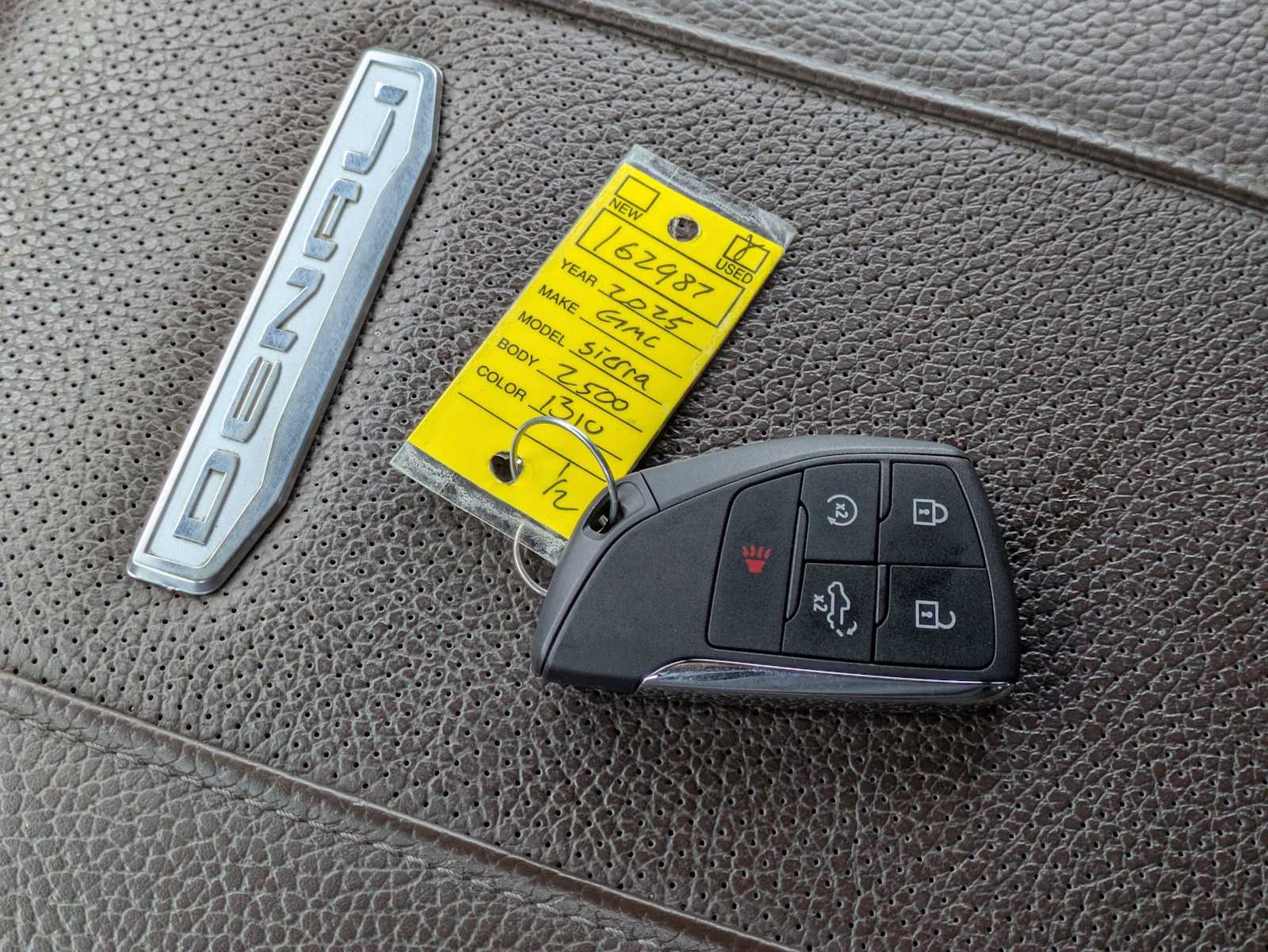 Thumbnail: 2025 GMC Sierra 2500 - 35