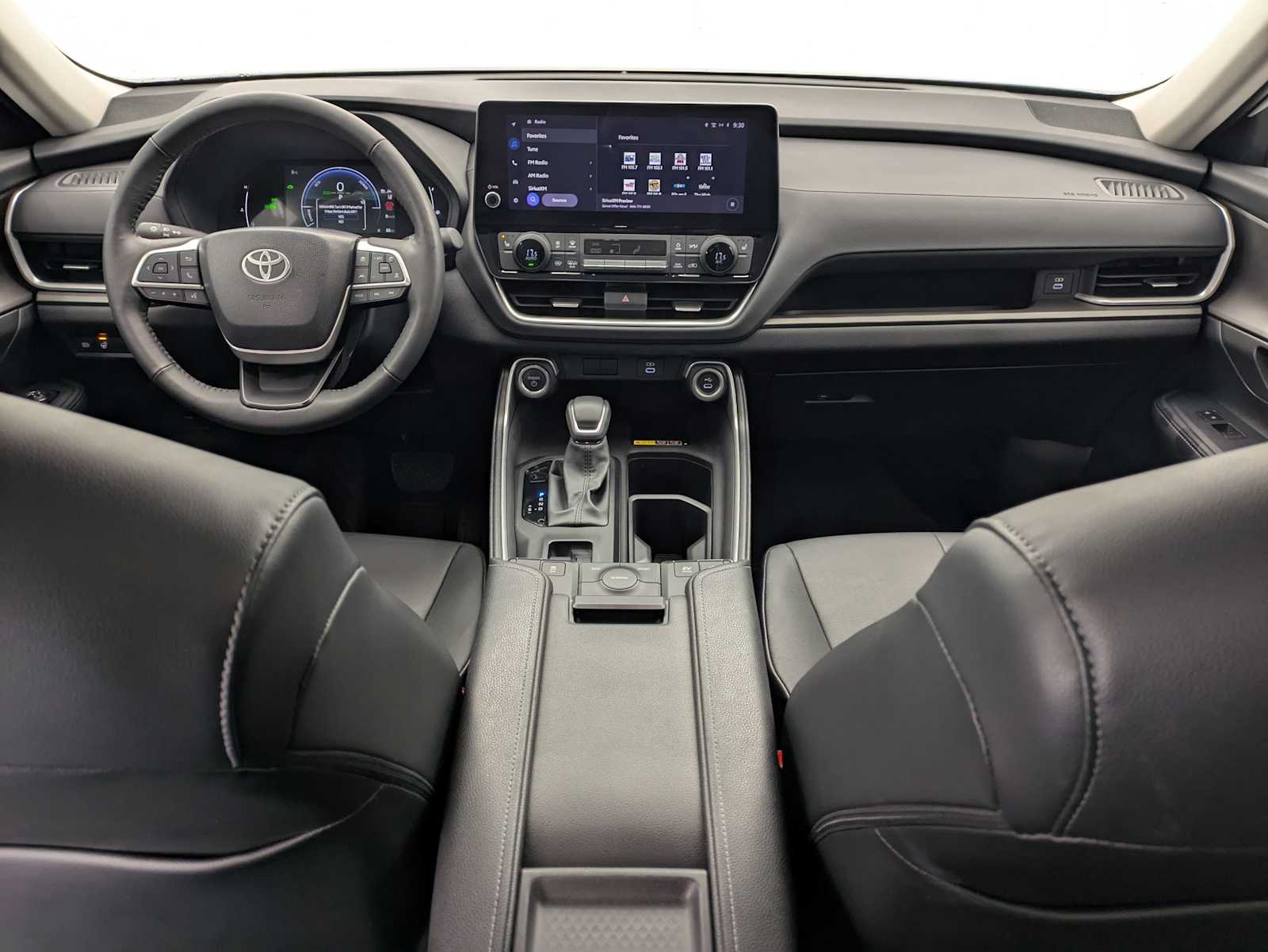 Thumbnail: 2024 Toyota Grand Highlander - 16