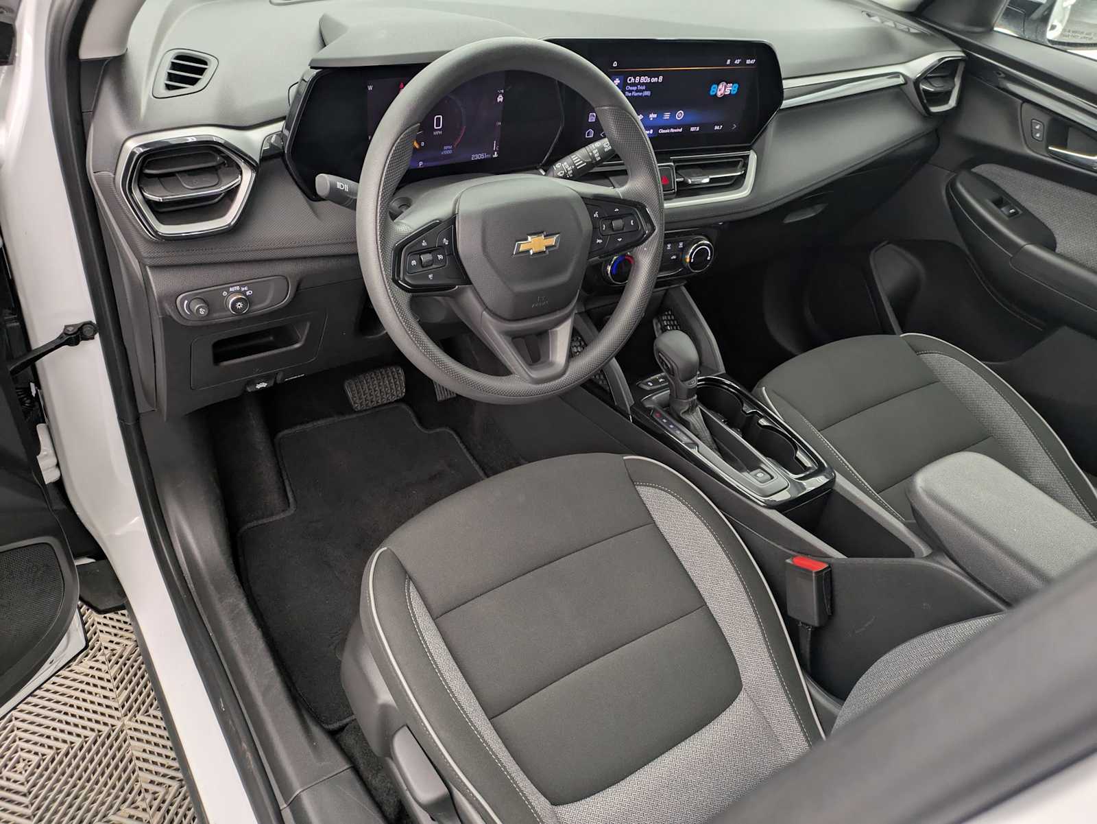 Thumbnail: 2025 Chevrolet TrailBlazer - 2